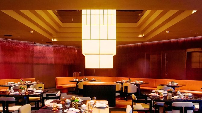 Does YEN offer private dining rooms?